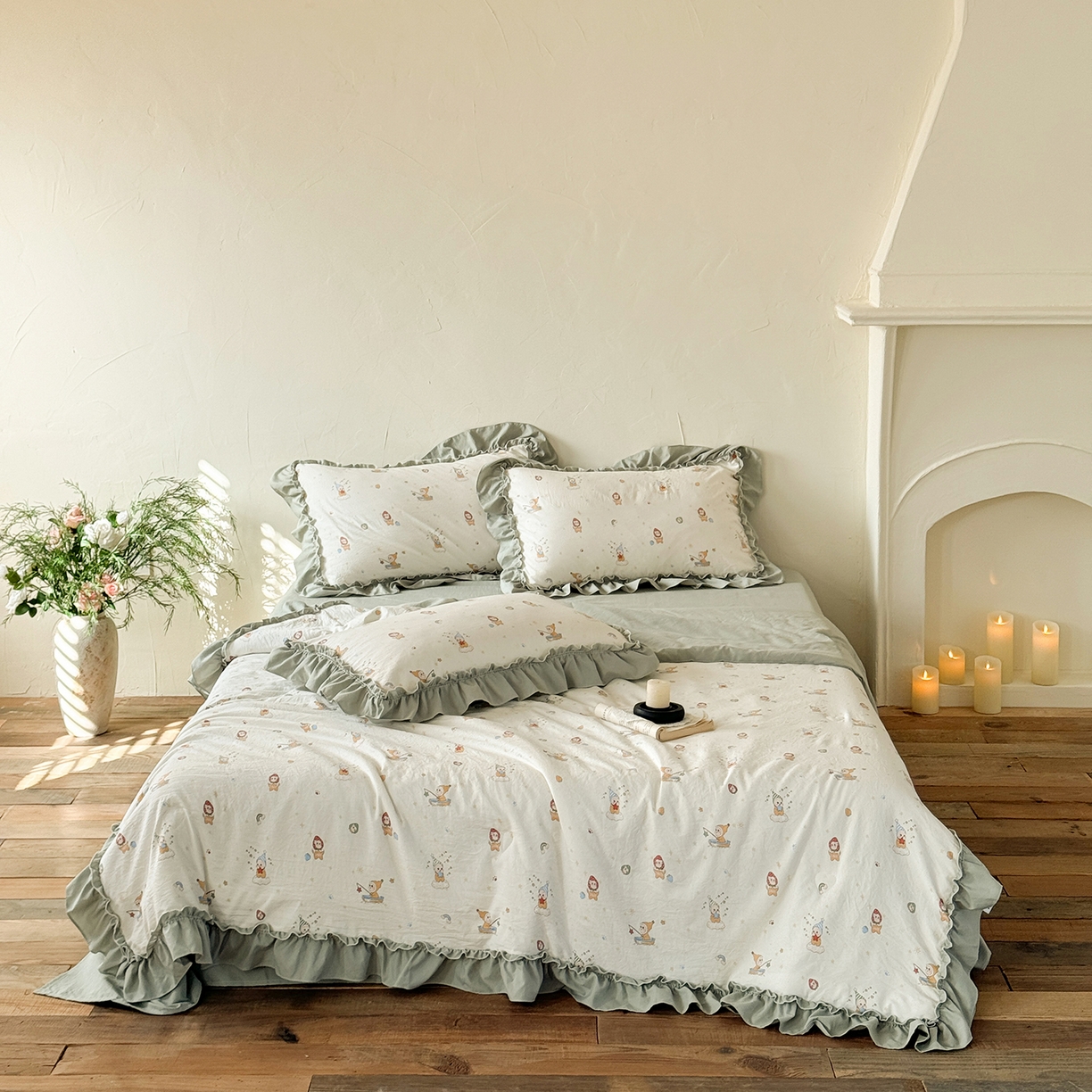 91家纺网 家纺一手货源 找家纺 迷尚家居 2026新款云朵棉印花花边夏被四件套 星星人