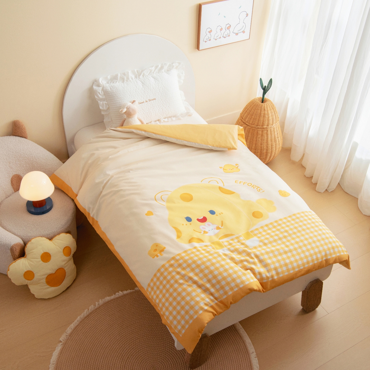 91家纺网 家纺一手货源 找家纺 绒梦里 2026新款A类全棉纯棉卡通大版幼儿园三件套 快乐芝士（另垫套有60*150cm/70*150cm/80*150cm/88*168cm/80*180cm）特殊垫套尺寸的价格咨询客服微信哦！