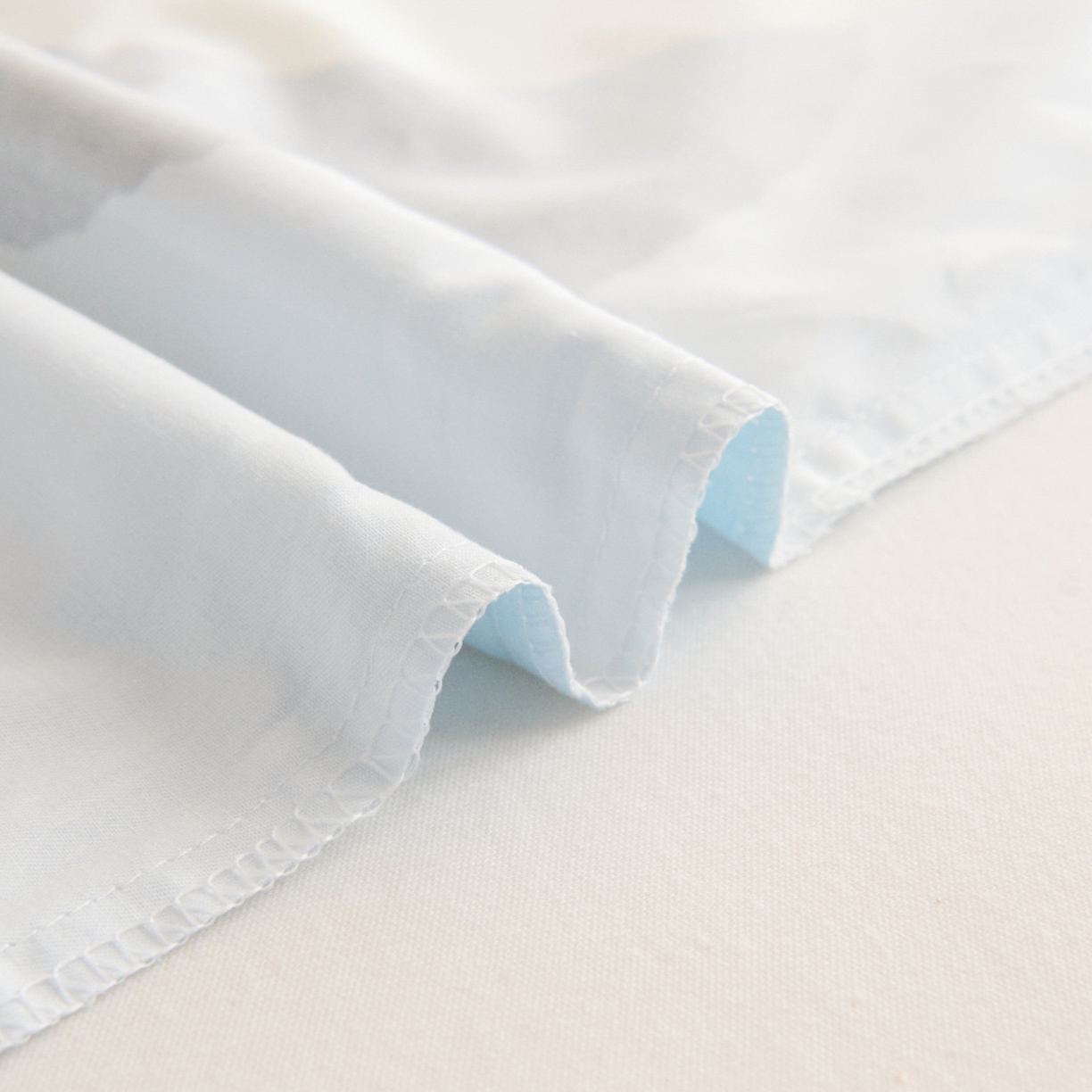 91家纺网 家纺一手货源 找家纺 绒梦里 2026新款A类全棉纯棉卡通大版幼儿园三件套 熊猫宝贝（另垫套有60*150cm/70*150cm/80*150cm/88*168cm/80*180cm）特殊垫套尺寸的价格咨询客服微信哦！