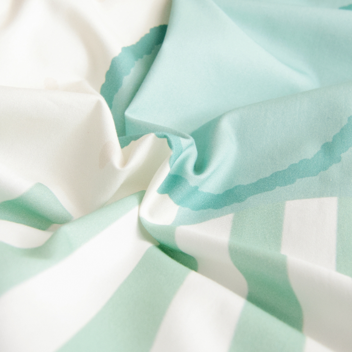 91家纺网 家纺一手货源 找家纺 绒梦里 2026新款A类全棉纯棉卡通大版幼儿园三件套 俏皮恐龙（另垫套有60*150cm/70*150cm/80*150cm/88*168cm/80*180cm）特殊垫套尺寸的价格咨询客服微信哦！