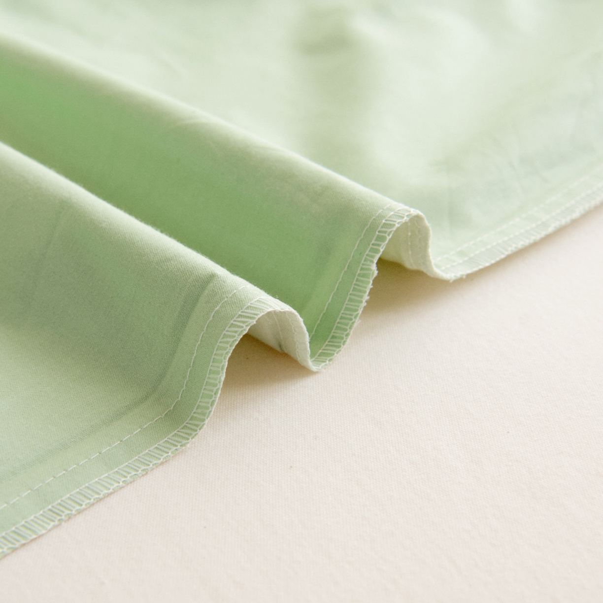 91家纺网 家纺一手货源 找家纺 绒梦里 2026新款A类全棉纯棉卡通大版幼儿园三件套 幸运树（另垫套有60*150cm/70*150cm/80*150cm/88*168cm/80*180cm）特殊垫套尺寸的价格咨询客服微信哦！