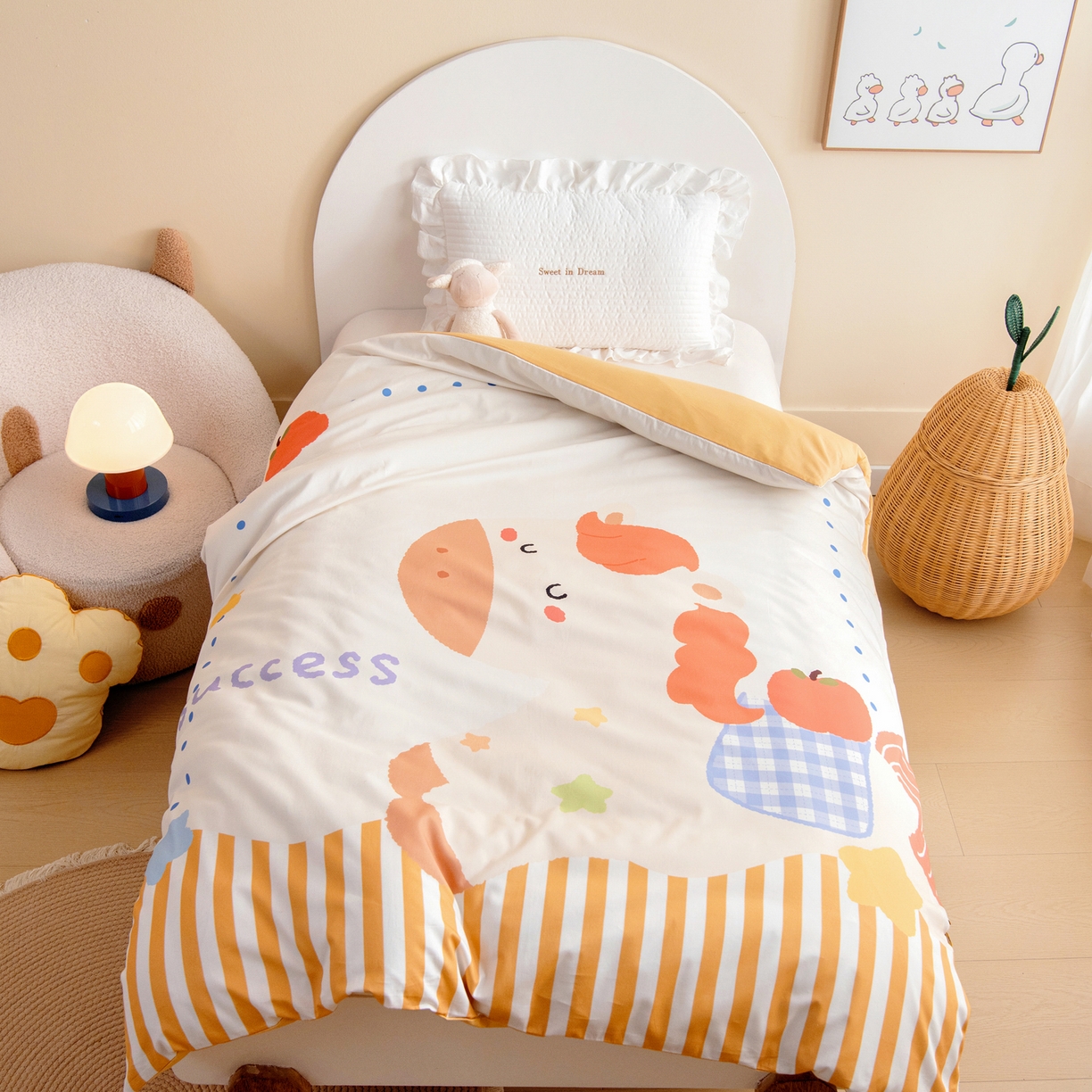 91家纺网 家纺一手货源 找家纺 绒梦里 2026新款A类全棉纯棉卡通大版幼儿园三件套 平安小马（另垫套有60*150cm/70*150cm/80*150cm/88*168cm/80*180cm）特殊垫套尺寸的价格咨询客服微信哦！