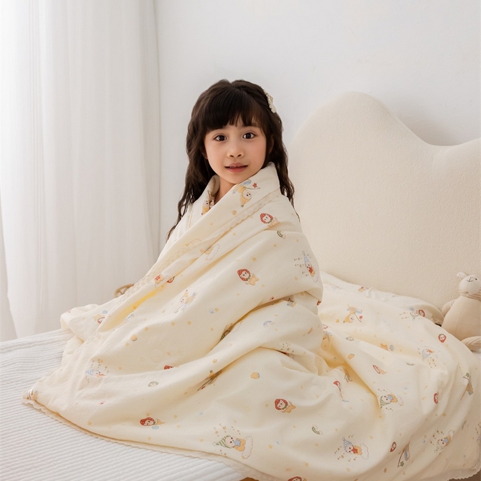 91家纺网 家纺一手货源 找家纺 心卓婴童馆 2026春夏新款云感棉四季被大豆被被子被芯 白底星星