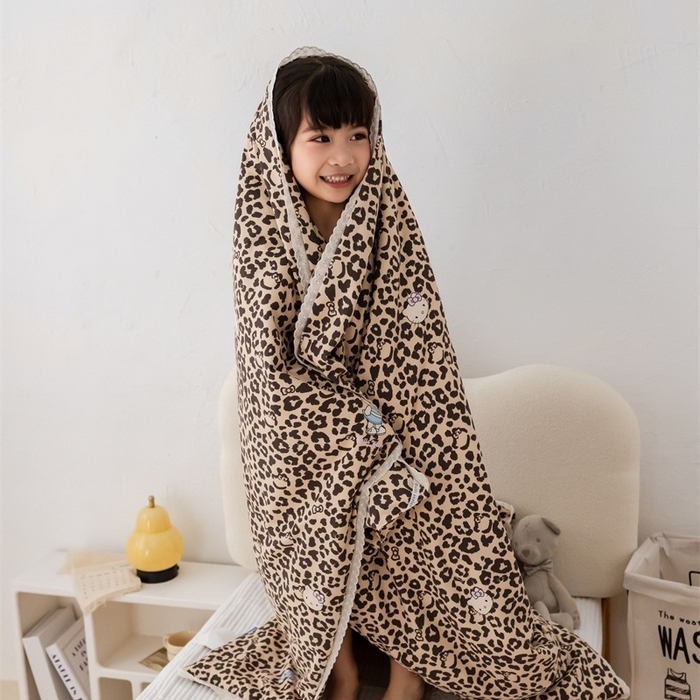 91家纺网 家纺一手货源 找家纺 心卓婴童馆 2026春夏新款云感棉四季被大豆被被子被芯 棕色豹纹