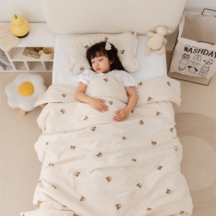91家纺网 家纺一手货源 找家纺 心卓婴童馆 2026春夏新款云感棉四季被大豆被被子被芯 点点熊