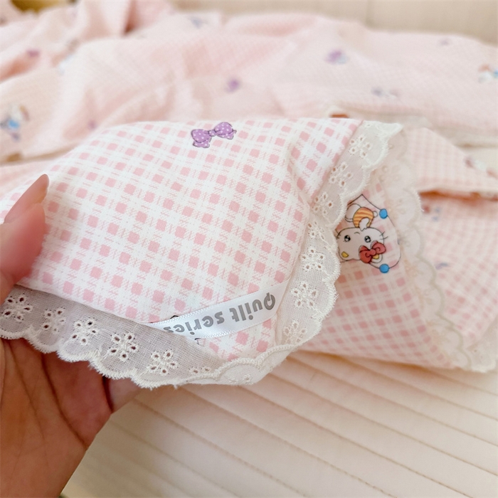 91家纺网 家纺一手货源 找家纺 心卓婴童馆 2026春夏新款云感棉四季被大豆被被子被芯 粉格子小猫