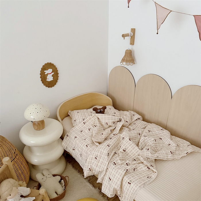 91家纺网 家纺一手货源 找家纺 心卓婴童馆 2026春夏新款云感棉四季被大豆被被子被芯 红色樱桃