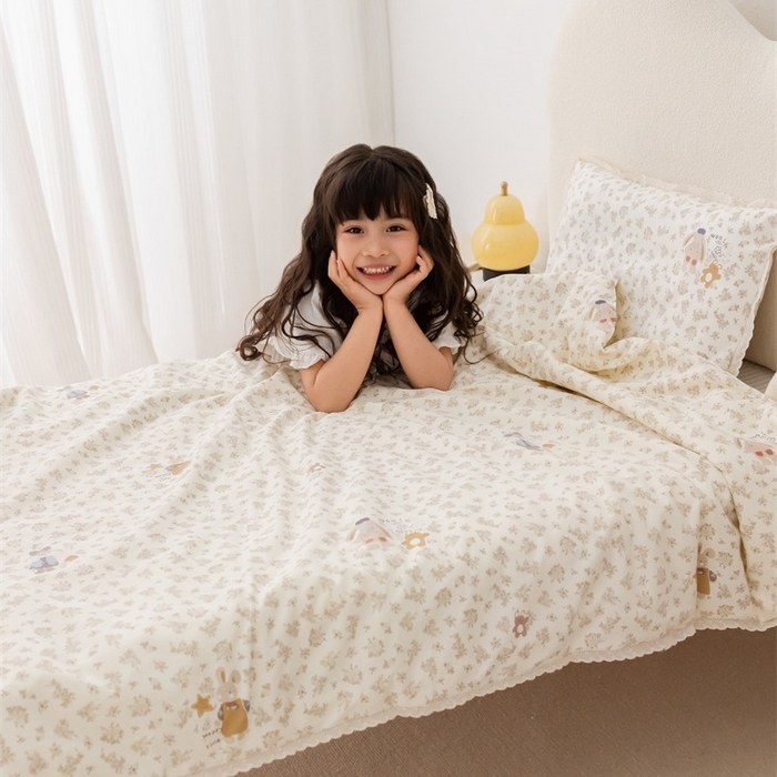 91家纺网 家纺一手货源 找家纺 心卓婴童馆 2026春夏新款云感棉四季被大豆被被子被芯 碎花小兔