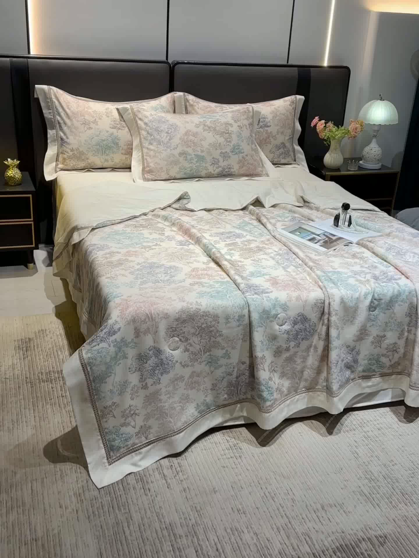 91家纺网 家纺一手货源 找家纺 欧夏家纺 2026莱赛尔天丝麻数码印花镂空夏被空调被夏凉被 华庭