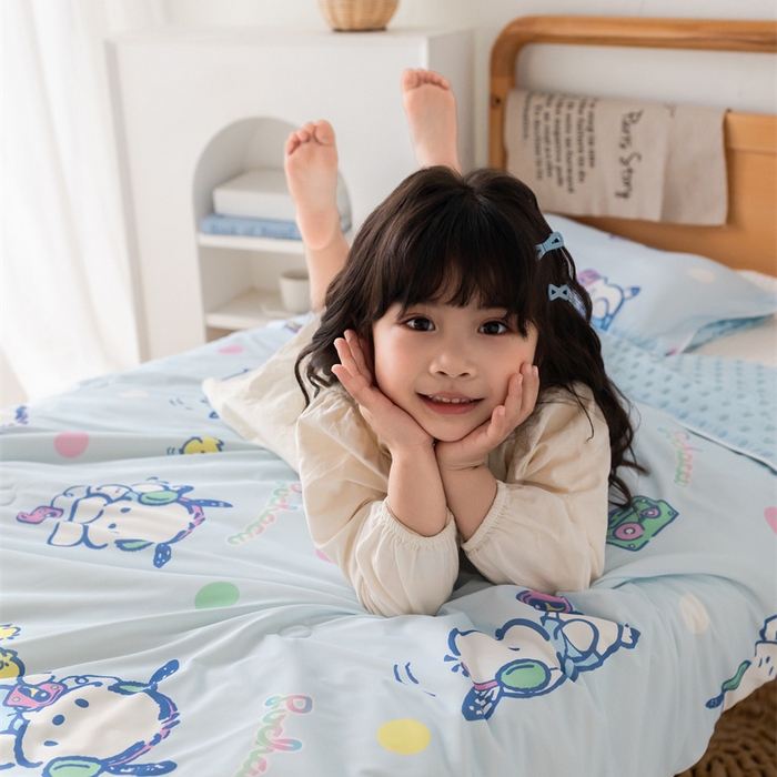 91家纺网 家纺一手货源 找家纺 心卓婴童馆 2026新款三丽鸥凉感丝冰豆豆被被子被芯-儿童图 音乐帕恰狗