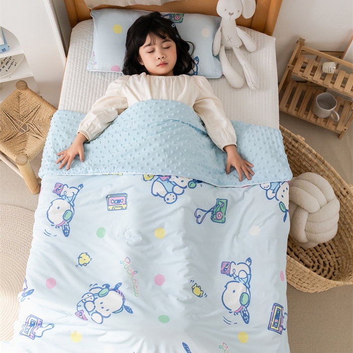 91家纺网 家纺一手货源 找家纺 心卓婴童馆 2026新款三丽鸥凉感丝冰豆豆被被子被芯-儿童图 音乐帕恰狗