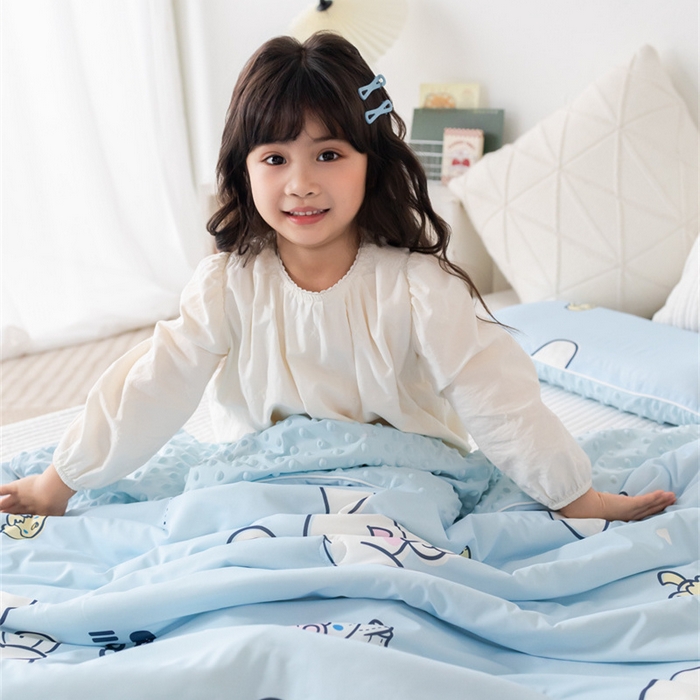 91家纺网 家纺一手货源 找家纺 心卓婴童馆 2026新款三丽鸥凉感丝冰豆豆被被子被芯-儿童图 独角兽玉桂狗