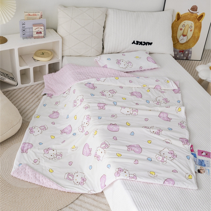 91家纺网 家纺一手货源 找家纺 心卓婴童馆 2026新款三丽鸥凉感丝冰豆豆被被子被芯-儿童图 kitty猫