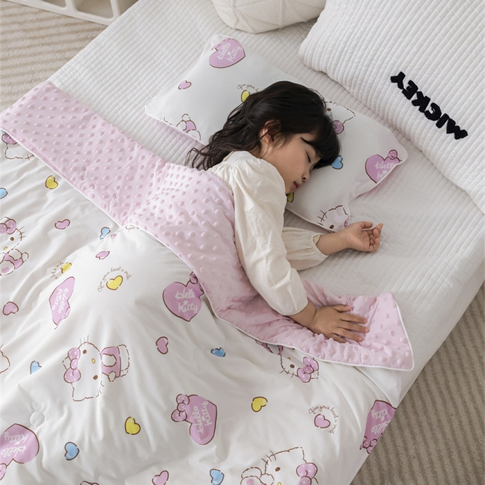 91家纺网 家纺一手货源 找家纺 心卓婴童馆 2026新款三丽鸥凉感丝冰豆豆被被子被芯-儿童图 kitty猫