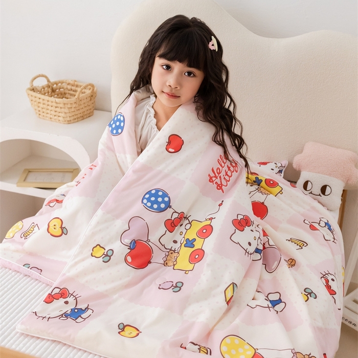 91家纺网 家纺一手货源 找家纺 心卓婴童馆 2026新款三丽鸥凉感丝冰豆豆被被子被芯-儿童图 气球kitty猫