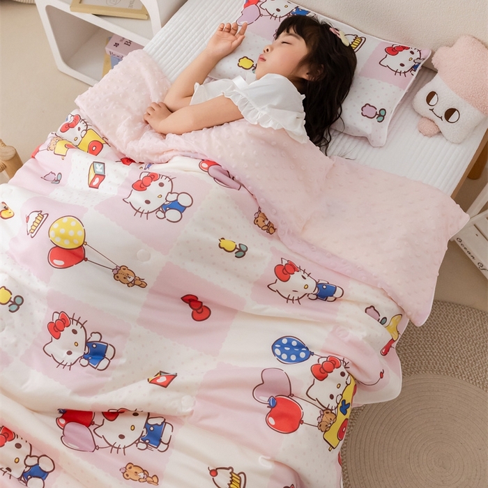91家纺网 家纺一手货源 找家纺 心卓婴童馆 2026新款三丽鸥凉感丝冰豆豆被被子被芯-儿童图 气球kitty猫