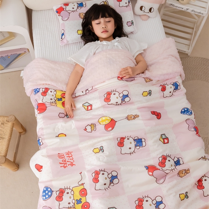 91家纺网 家纺一手货源 找家纺 心卓婴童馆 2026新款三丽鸥凉感丝冰豆豆被被子被芯-儿童图 气球kitty猫