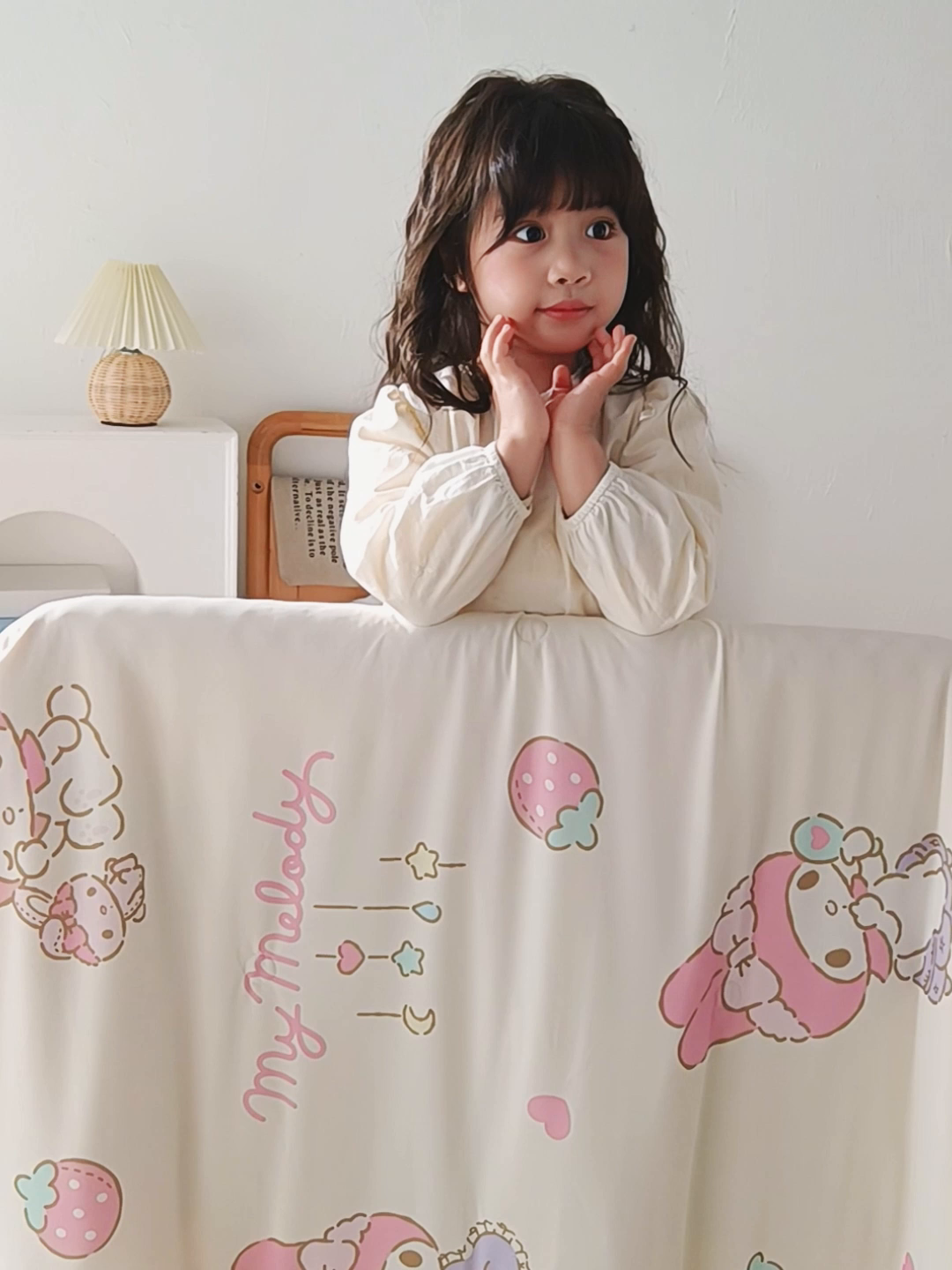 91家纺网 家纺一手货源 找家纺 心卓婴童馆 2026新款三丽鸥凉感丝冰豆豆被被子被芯-儿童图 草莓美乐蒂