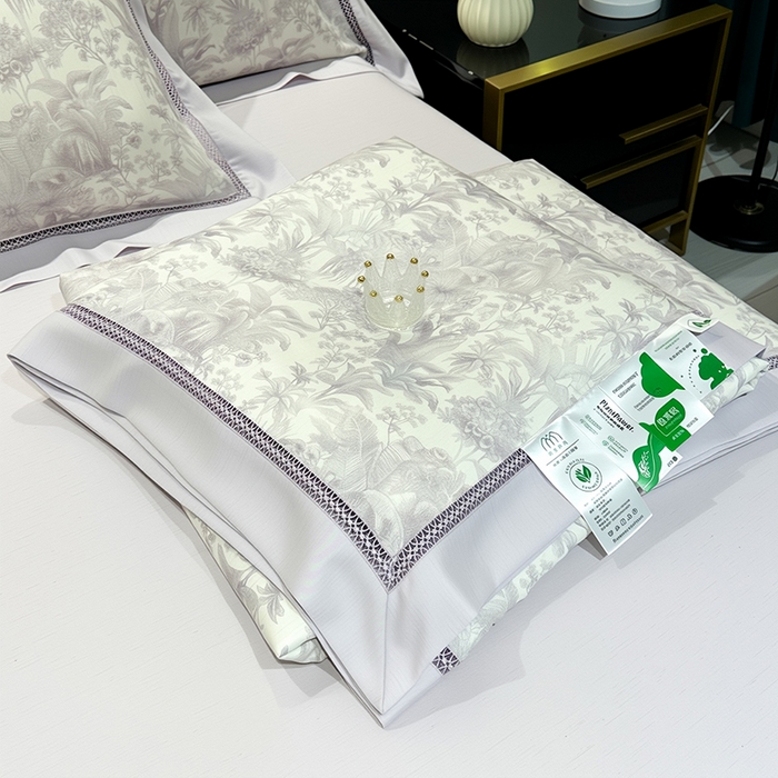 91家纺网 家纺一手货源 找家纺 欧夏家纺 2026莱赛尔天丝麻数码印花镂空夏被空调被夏凉被 紫亭