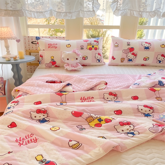 91家纺网 家纺一手货源 找家纺 心卓婴童馆 2026新款三丽鸥凉感丝冰豆豆被被子被芯-成人图 气球kitty猫