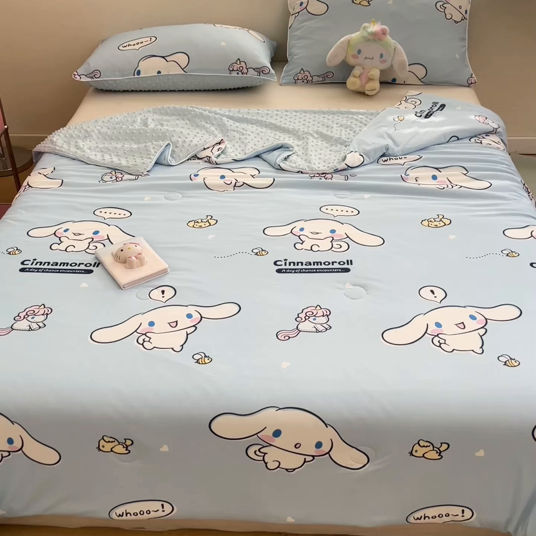 91家纺网 家纺一手货源 找家纺 心卓婴童馆 2026新款三丽鸥凉感丝冰豆豆被被子被芯-成人图 独角兽玉桂狗