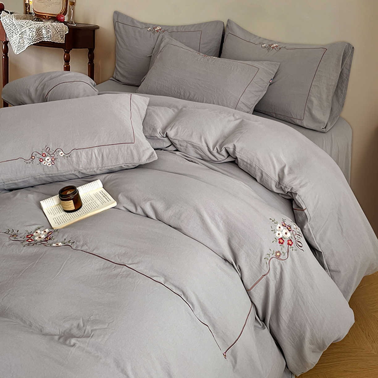 91家纺网 家纺一手货源 找家纺 （总）yyds网供 2026新A类高克重复古刺绣绑带款水洗棉四件套三件套-花界