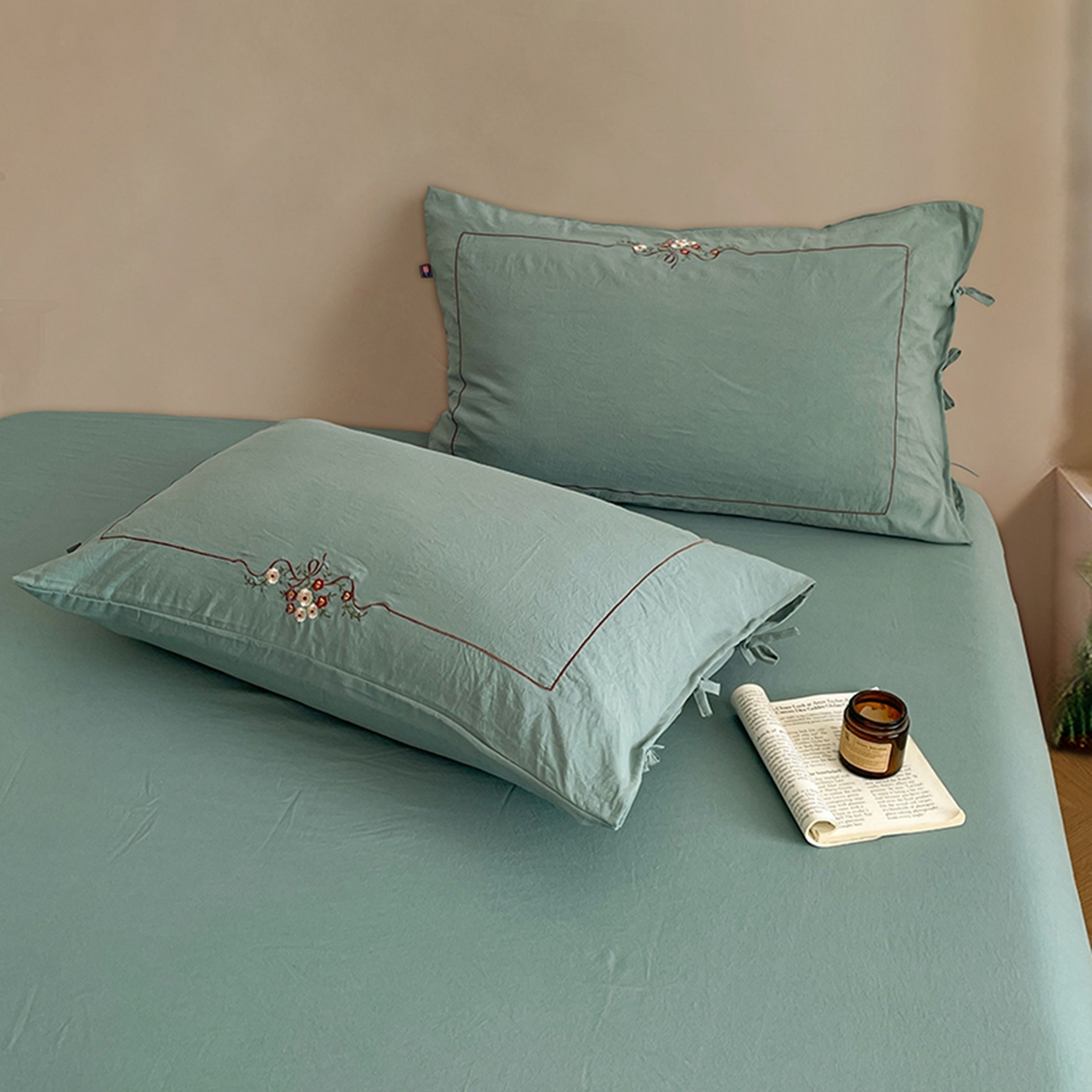 91家纺网 家纺一手货源 找家纺 yyds网供 2026新A类高克重复古刺绣绑带款水洗棉四件套三件套-花界 花界韵绿-绣花绑带款