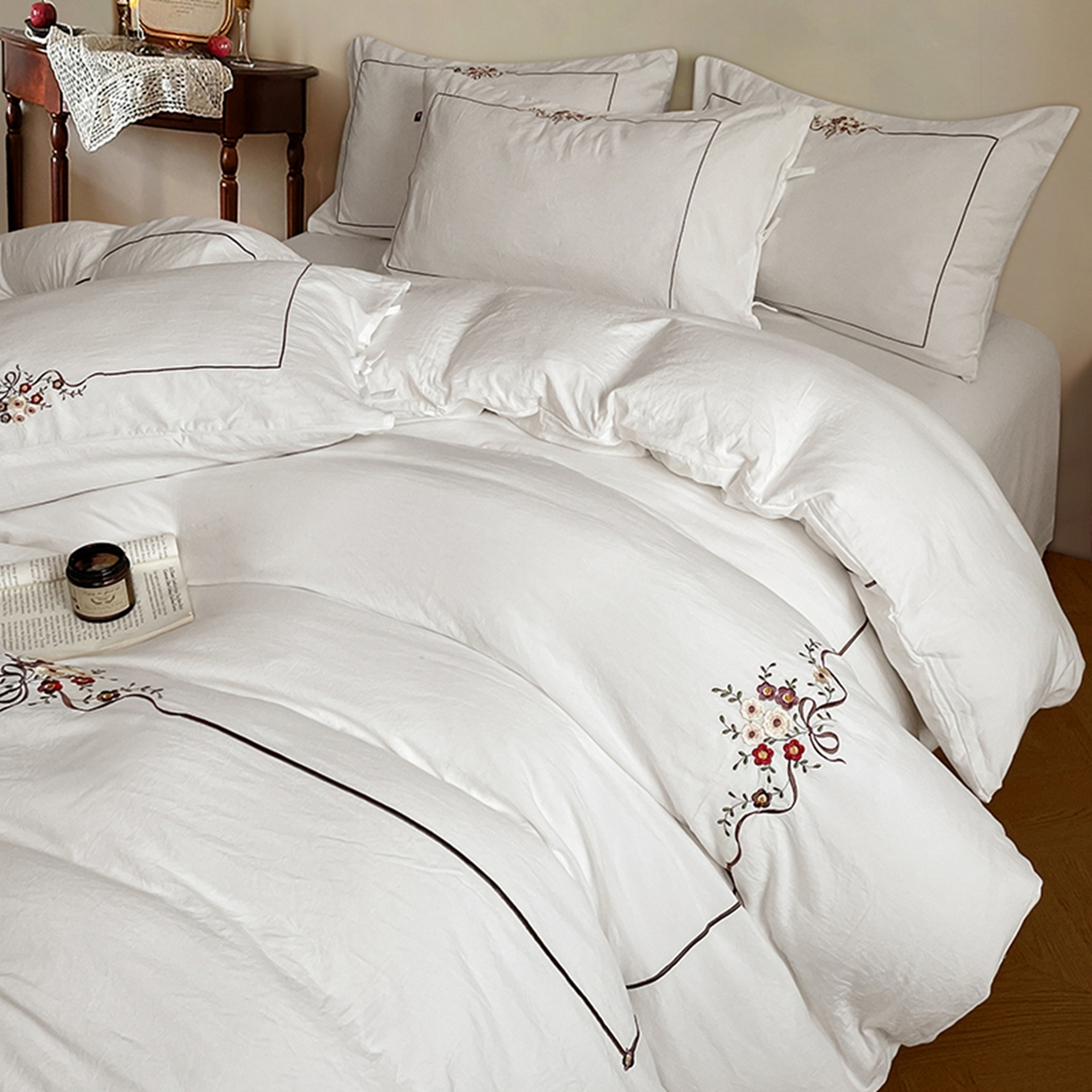 yyds网供 2026新A类高克重复古刺绣绑带款水洗棉四件套三件套-花界 花界本白-绣花绑带款