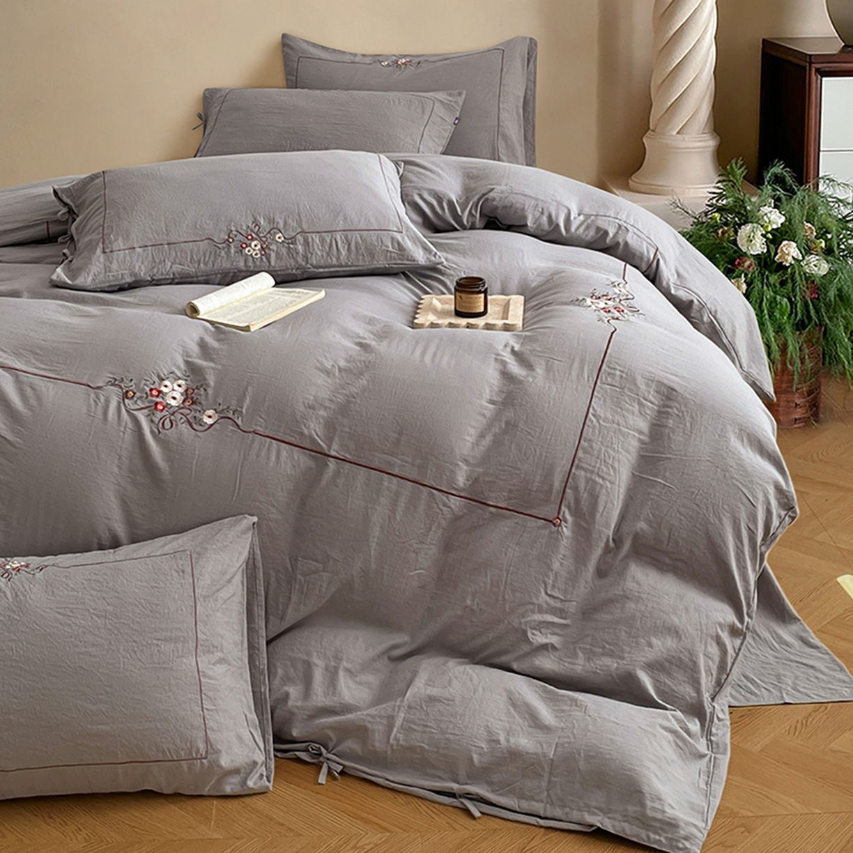 91家纺网 家纺一手货源 找家纺 yyds网供 2026新A类高克重复古刺绣绑带款水洗棉四件套三件套-花界 花界麻灰-绣花绑带款