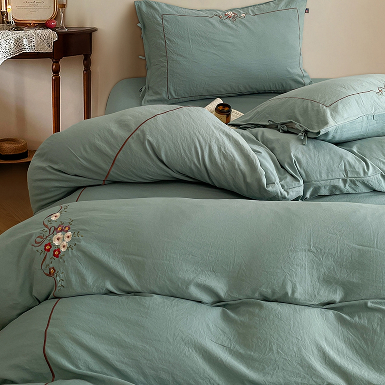 91家纺网 家纺一手货源 找家纺 yyds网供 2026新A类高克重复古刺绣绑带款水洗棉四件套三件套-花界 花界韵绿-绣花绑带款