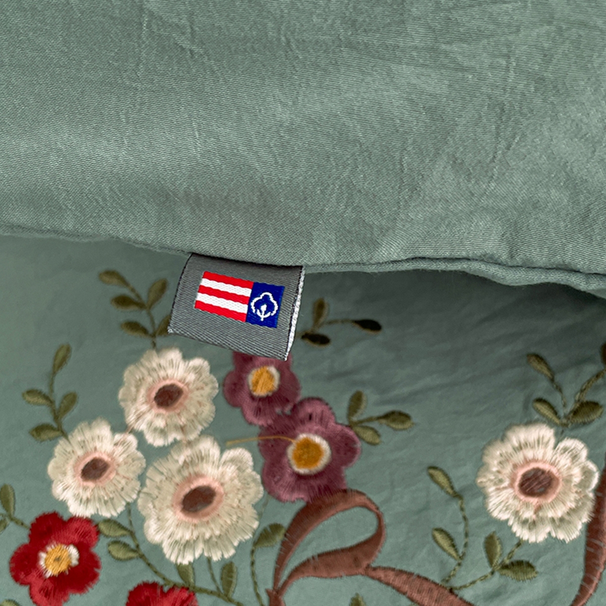 91家纺网 家纺一手货源 找家纺 yyds网供 2026新A类高克重复古刺绣绑带款水洗棉四件套三件套-花界 花界韵绿-绣花绑带款