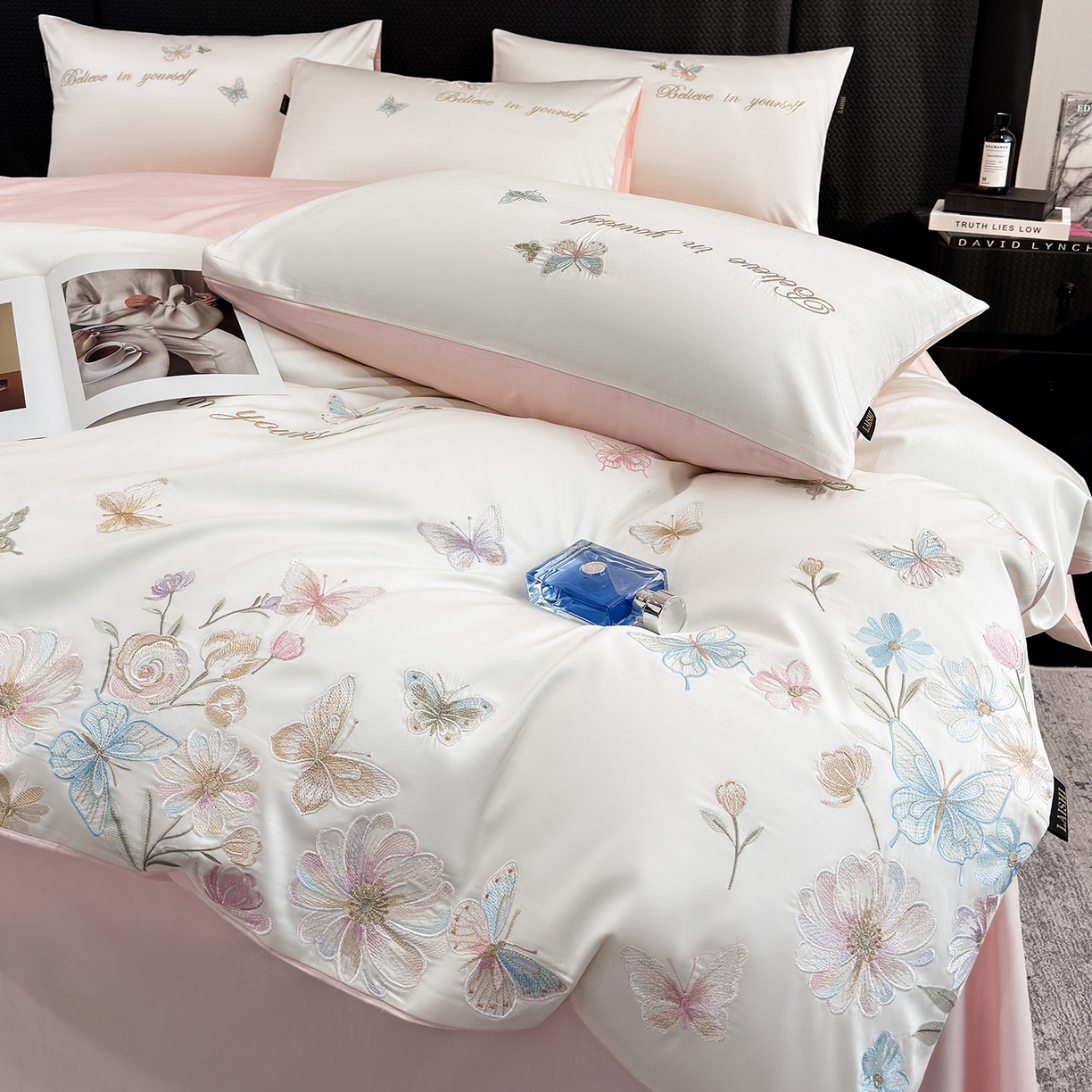 （总）欣宜家纺 2026新款50x50s纯棉全棉贡缎长绒棉刺绣绣花四件套【高端礼盒】-蝴蝶泉边