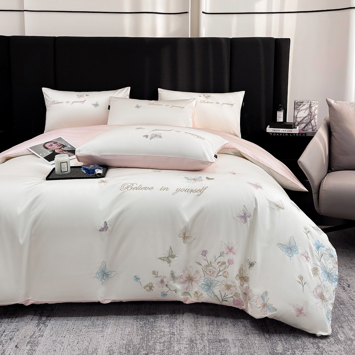 91家纺网 家纺一手货源 找家纺 （总）欣宜家纺 2026新款50x50s纯棉全棉贡缎长绒棉刺绣绣花四件套【高端礼盒】-蝴蝶泉边