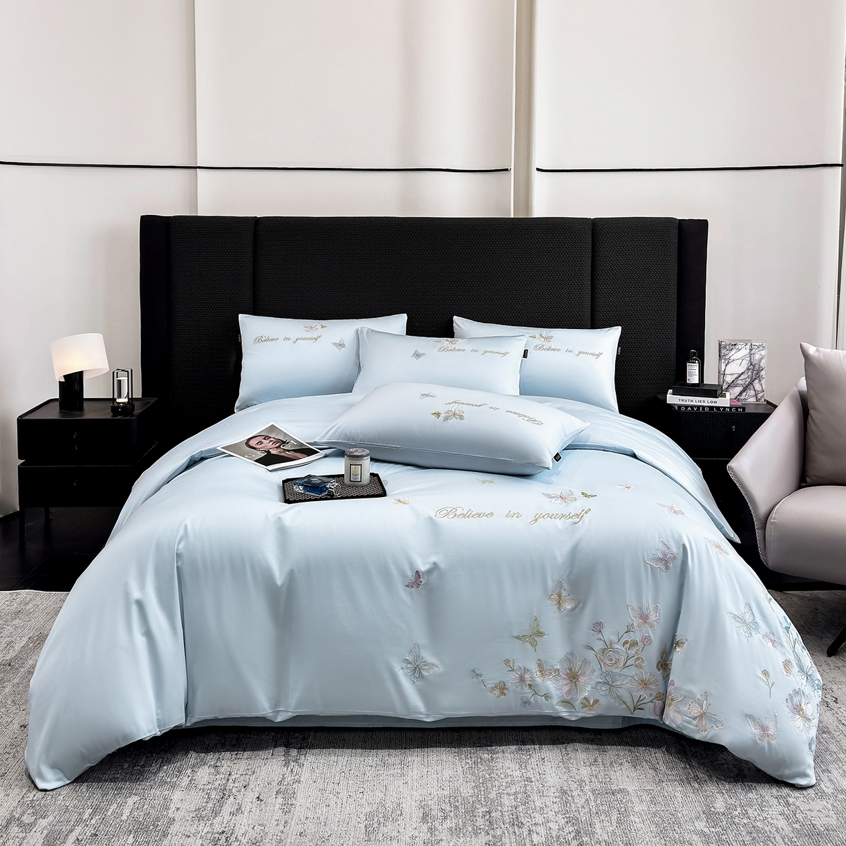 91家纺网 家纺一手货源 找家纺 欣宜家纺 2026新款50x50s纯棉全棉贡缎长绒棉刺绣绣花四件套【高端礼盒】-蝴蝶泉边 蝴蝶泉边-天空蓝