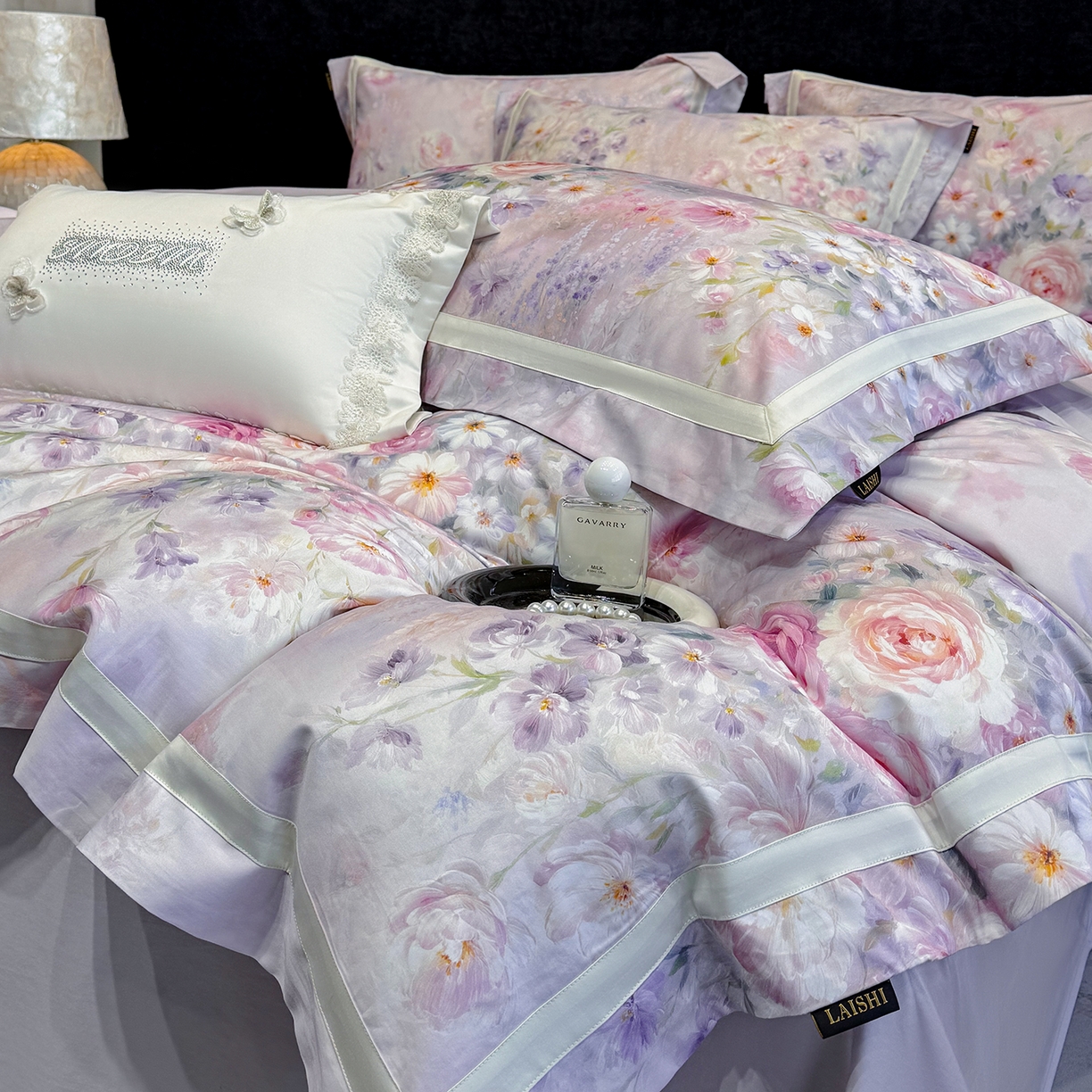 91家纺网 家纺一手货源 找家纺 欣宜家纺 2026新款50x50s纯棉全棉埃及长绒棉刺绣绣花床上四件套【含高端礼盒】-绽缦 绽缦-梦幻紫