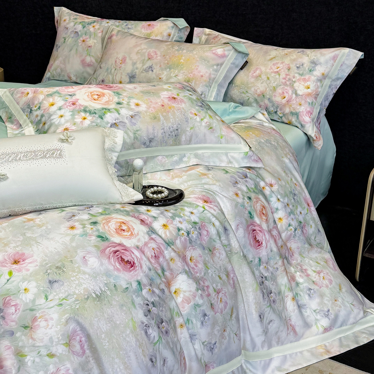 91家纺网 家纺一手货源 找家纺 欣宜家纺 2026新款50x50s纯棉全棉埃及长绒棉刺绣绣花床上四件套【含高端礼盒】-绽缦 绽缦-绿野仙踪