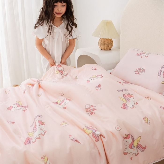 91家纺网 家纺一手货源 找家纺 2026新款A类针织棉被芯夏凉被春秋被冬被儿童学生成人冬被加厚被子大豆被四季款—儿童图 粉色独角兽