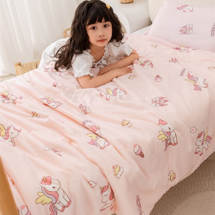 91家纺网 家纺一手货源 找家纺 2026新款A类针织棉被芯夏凉被春秋被冬被儿童学生成人冬被加厚被子大豆被四季款—儿童图 粉色独角兽