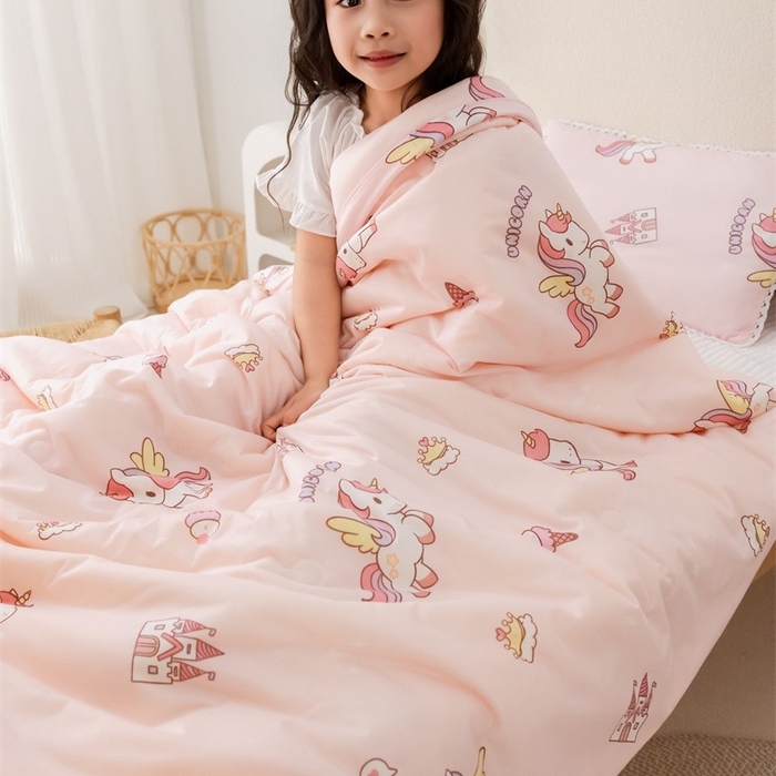 91家纺网 家纺一手货源 找家纺 2026新款A类针织棉被芯夏凉被春秋被冬被儿童学生成人冬被加厚被子大豆被四季款—儿童图 粉色独角兽