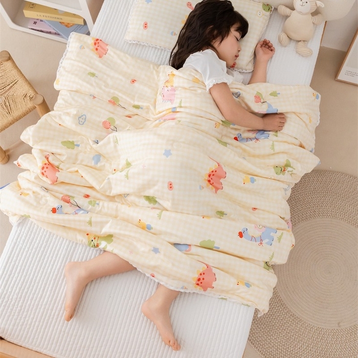 91家纺网 家纺一手货源 找家纺 2026新款A类针织棉被芯夏凉被春秋被冬被儿童学生成人冬被加厚被子大豆被四季款—儿童图 格子恐龙