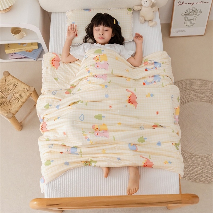 91家纺网 家纺一手货源 找家纺 2026新款A类针织棉被芯夏凉被春秋被冬被儿童学生成人冬被加厚被子大豆被四季款—儿童图 格子恐龙