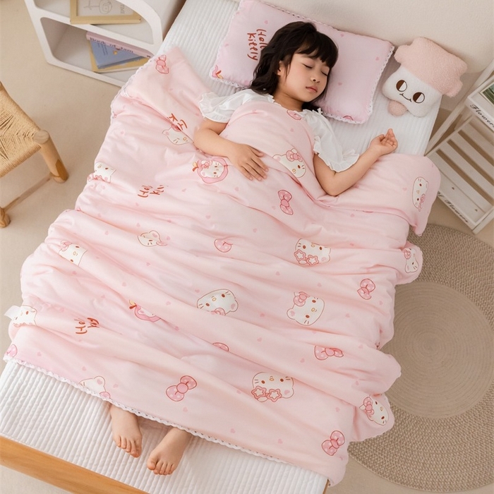 91家纺网 家纺一手货源 找家纺 2026新款A类针织棉被芯夏凉被春秋被冬被儿童学生成人冬被加厚被子大豆被四季款—儿童图 蝴蝶结小猫