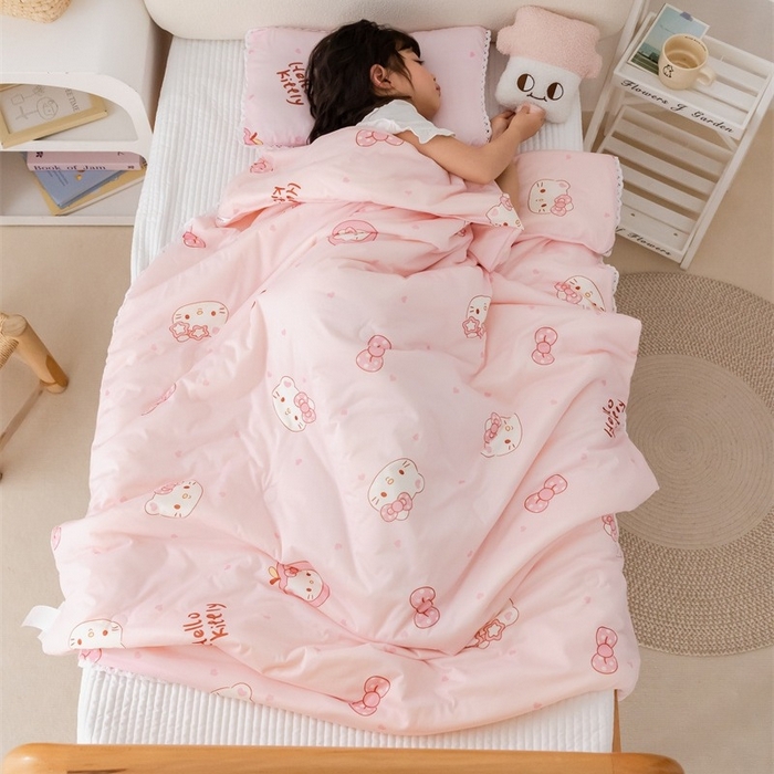 91家纺网 家纺一手货源 找家纺 2026新款A类针织棉被芯夏凉被春秋被冬被儿童学生成人冬被加厚被子大豆被四季款—儿童图 蝴蝶结小猫