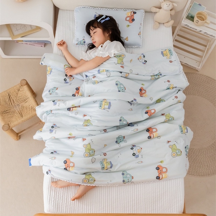 91家纺网 家纺一手货源 找家纺 2026新款A类针织棉被芯夏凉被春秋被冬被儿童学生成人冬被加厚被子大豆被四季款—儿童图 汽车总动员