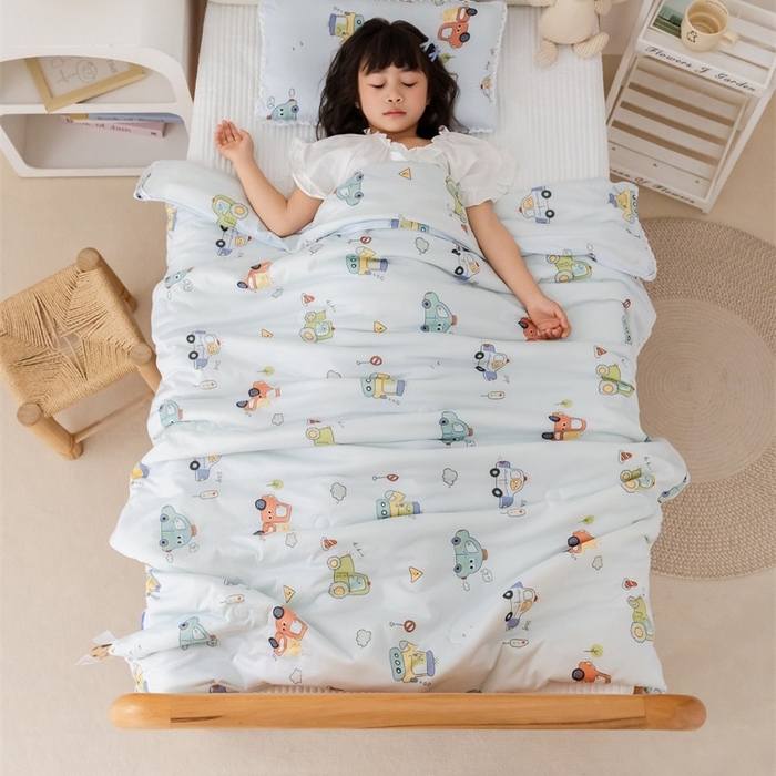 91家纺网 家纺一手货源 找家纺 2026新款A类针织棉被芯夏凉被春秋被冬被儿童学生成人冬被加厚被子大豆被四季款—儿童图 汽车总动员