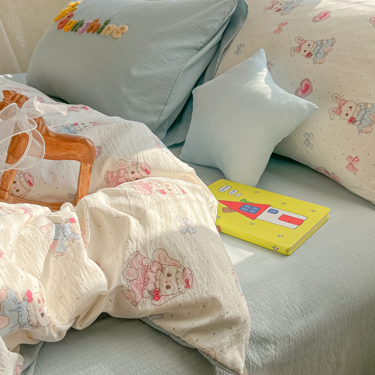 91家纺网 家纺一手货源 找家纺 子钦家纺 2026春夏新款提花泡芙棉可爱小清新手工爱心小星星系列床单床笠四件套-流星花园 流星花园-洛丽塔