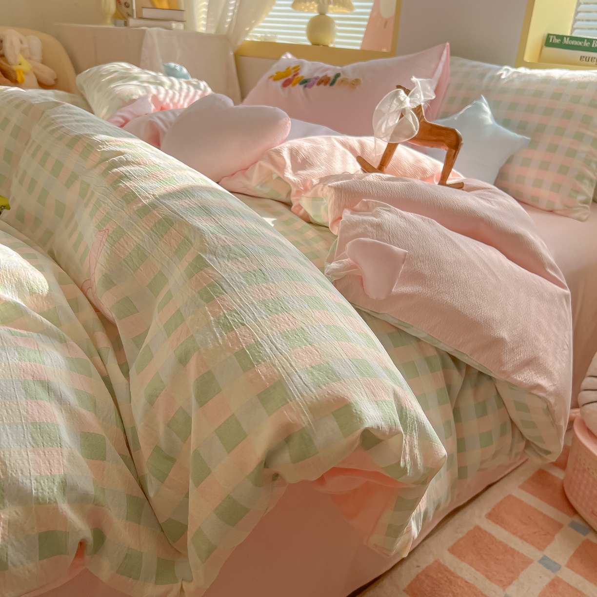 91家纺网 家纺一手货源 找家纺 子钦家纺 2026春夏新款提花泡芙棉可爱小清新手工爱心小星星系列床单床笠四件套-流星花园 流星花园-蝴蝶结格子