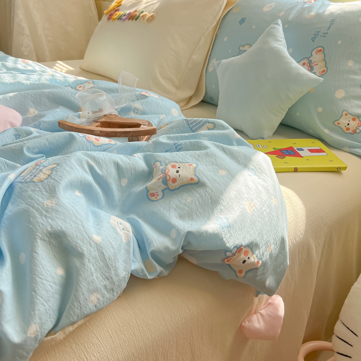 91家纺网 家纺一手货源 找家纺 子钦家纺 2026春夏新款提花泡芙棉可爱小清新手工爱心小星星系列床单床笠四件套-流星花园 流星花园-西高地