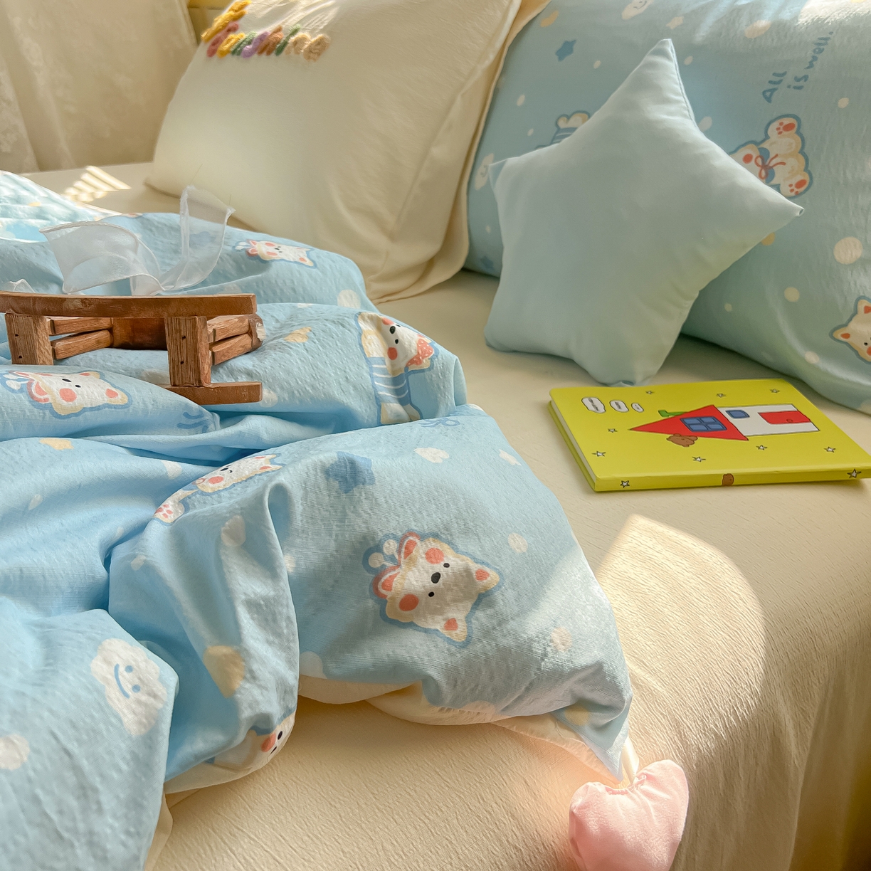 91家纺网 家纺一手货源 找家纺 子钦家纺 2026春夏新款提花泡芙棉可爱小清新手工爱心小星星系列床单床笠四件套-流星花园 流星花园-西高地