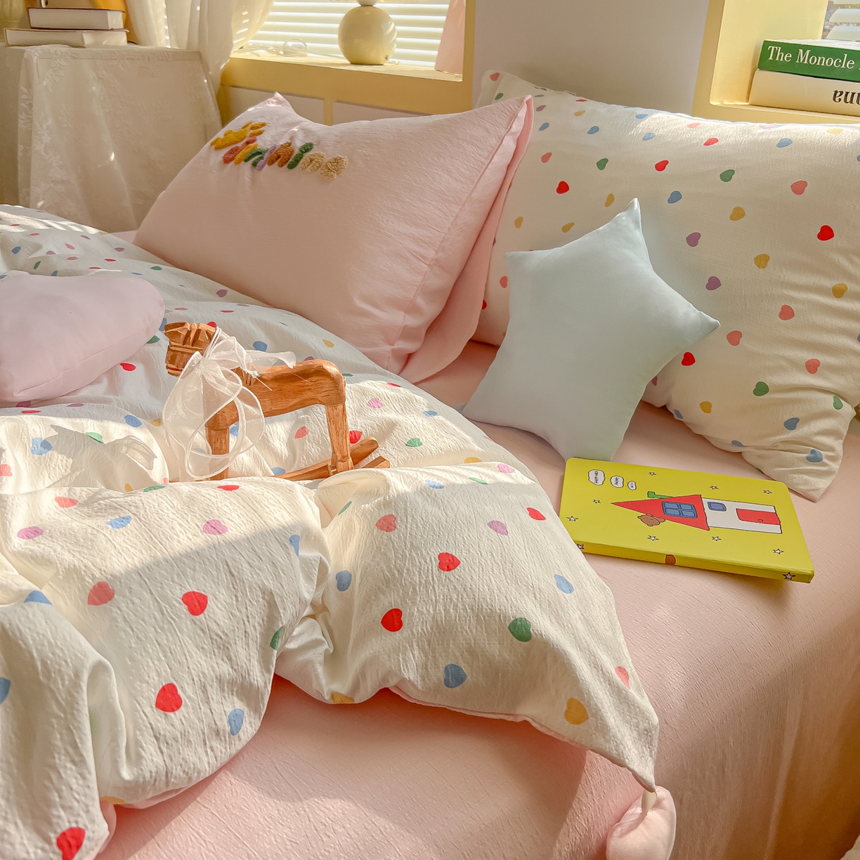 91家纺网 家纺一手货源 找家纺 子钦家纺 2026春夏新款提花泡芙棉可爱小清新手工爱心小星星系列床单床笠四件套-流星花园 流星花园-七彩爱心